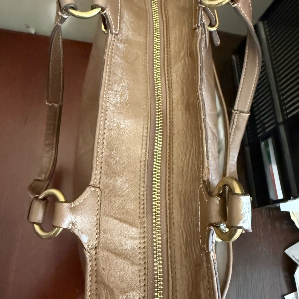 Coach Gallery Gold/Copper Shoulderbag - Picture 4 of 9